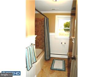 511 Old Schuylkill Road Pottstown, PA 19465 - Photo 9 of 12 Bathroom