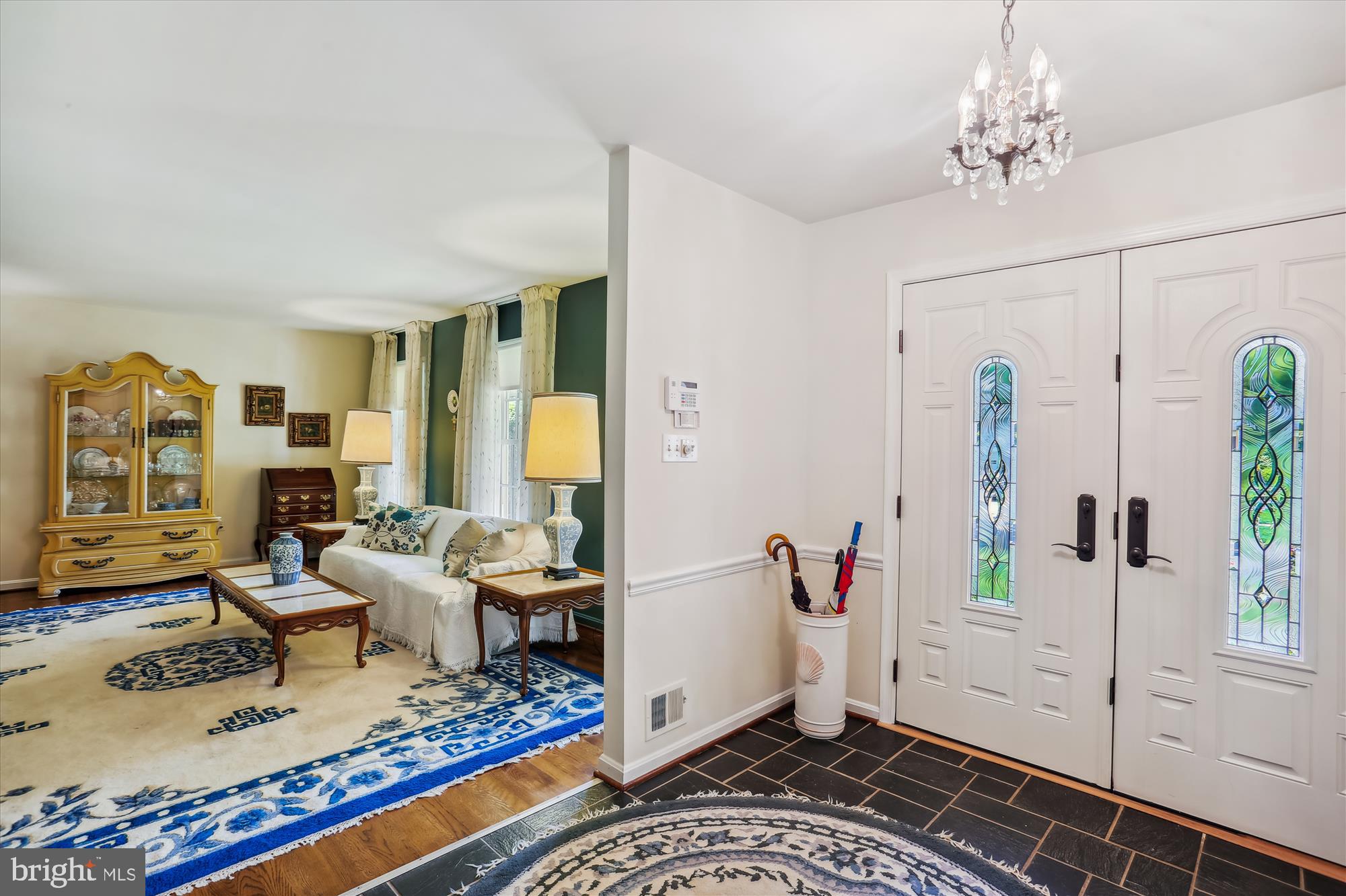 1503 Blue Meadow Road Potomac, MD 20854 - Photo 14 of 51 Entry