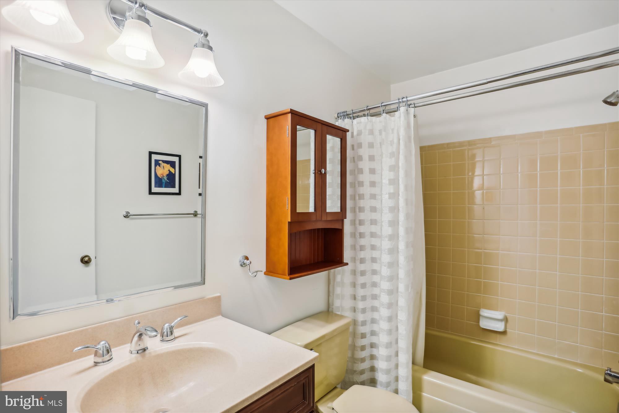 1503 Blue Meadow Road Potomac, MD 20854 - Photo 39 of 51 Bath
