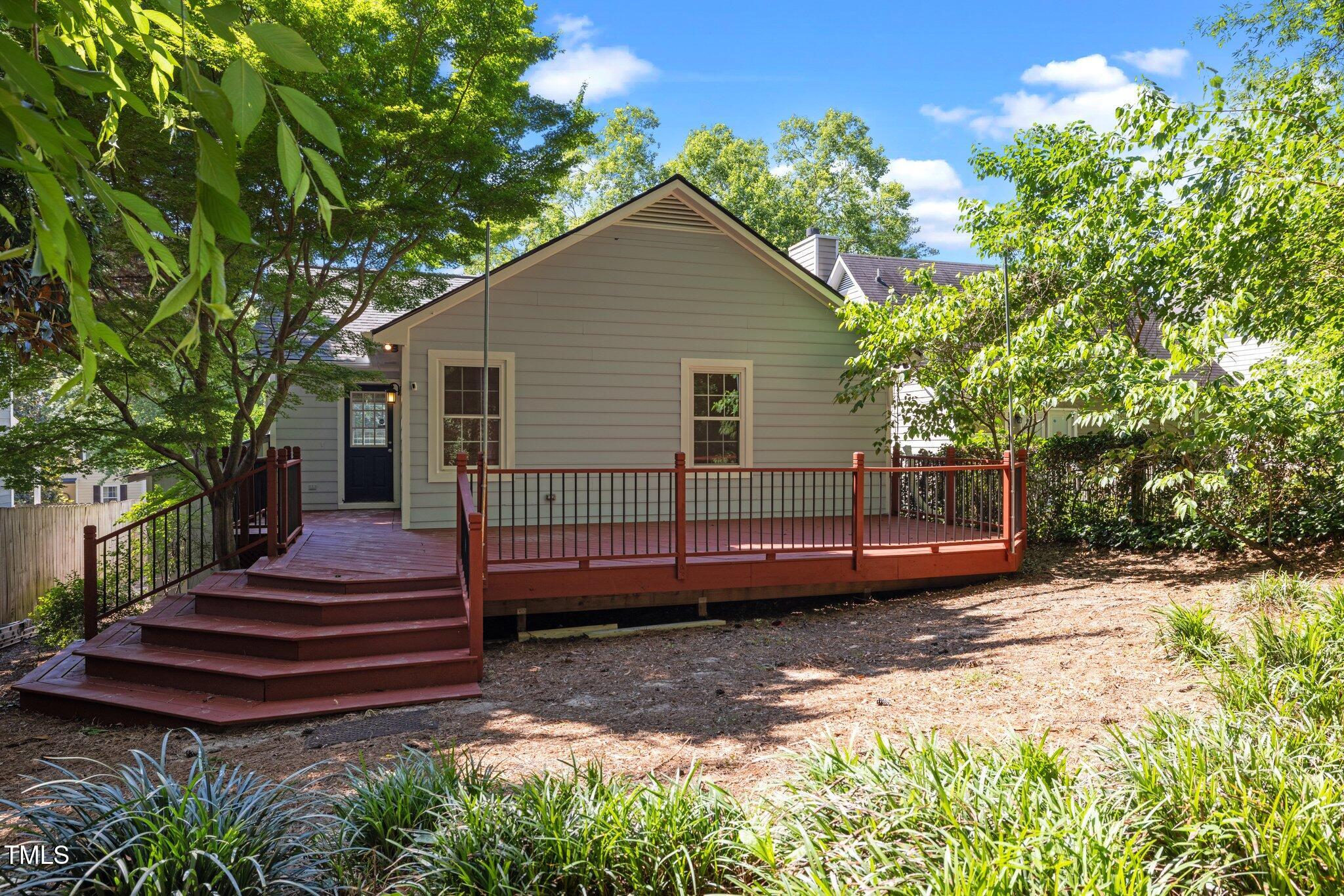 1040 Mills Street Raleigh, NC 27608 - Photo 21 of 21 40-web-or-mls-5Z8A6483
