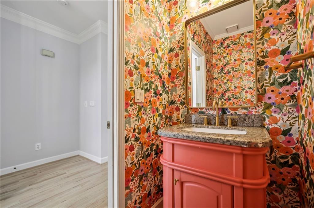 3741 Ashford Point Atlanta, GA 30319 - Photo 13 of 35