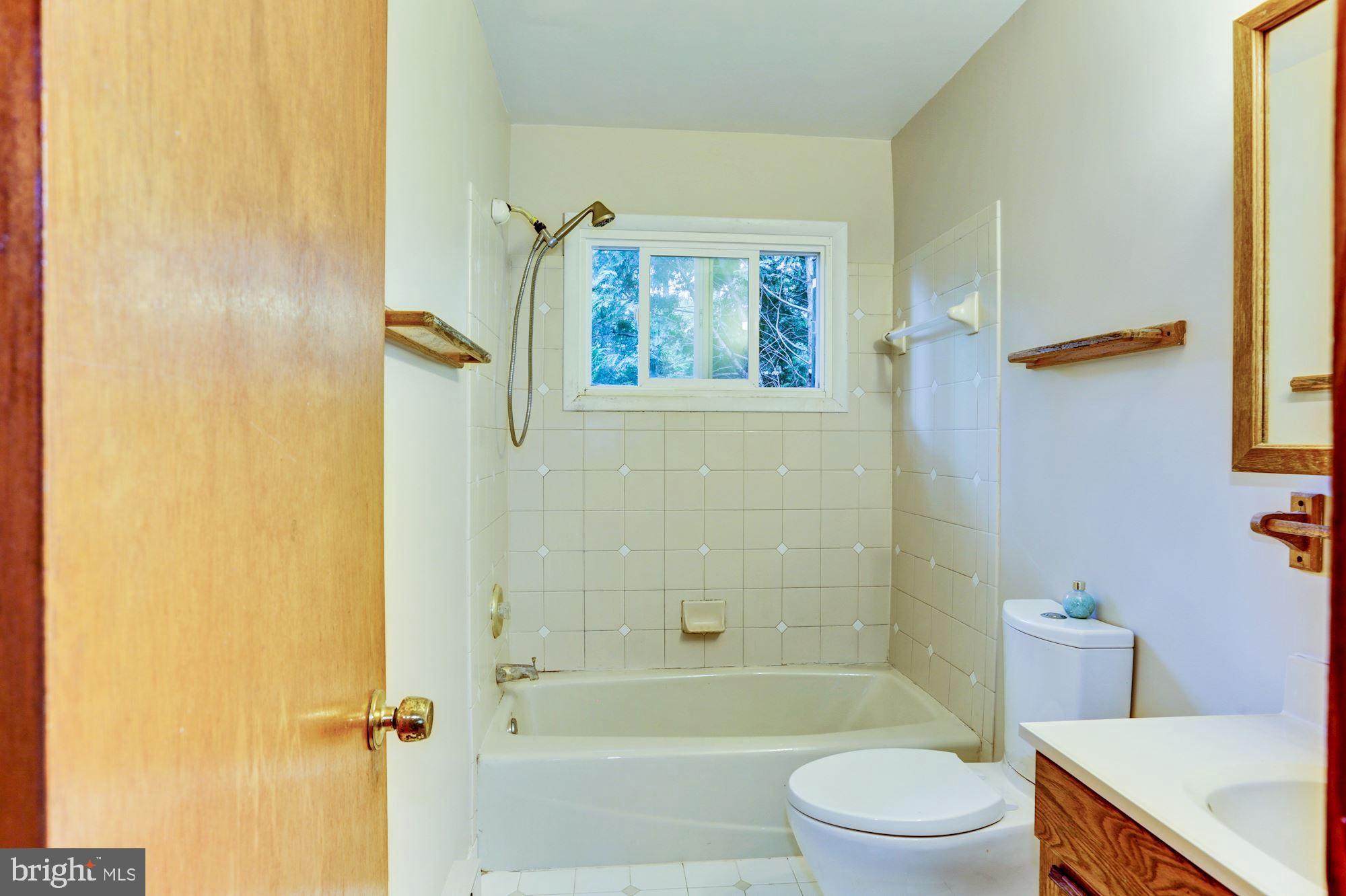 4656 Linthicum Road Dayton, MD 21036 - Photo 17 of 42 Full Bath