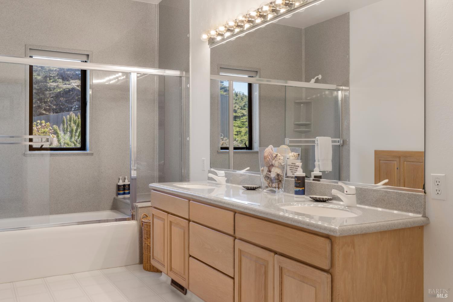 256 Ballast Road The Sea Ranch, CA 95497 - Photo 12 of 66 Second bath near entry hall