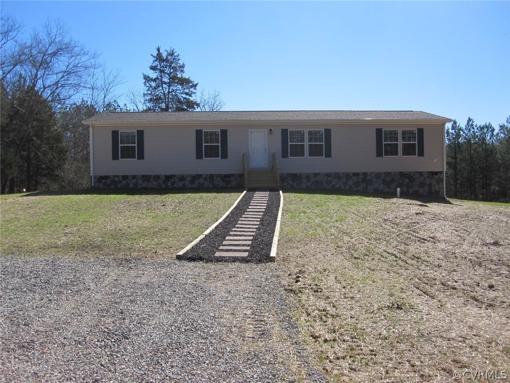 286 Brown Road Cumberland, VA 23040 - Photo 2 of 27 Gallery Image 2