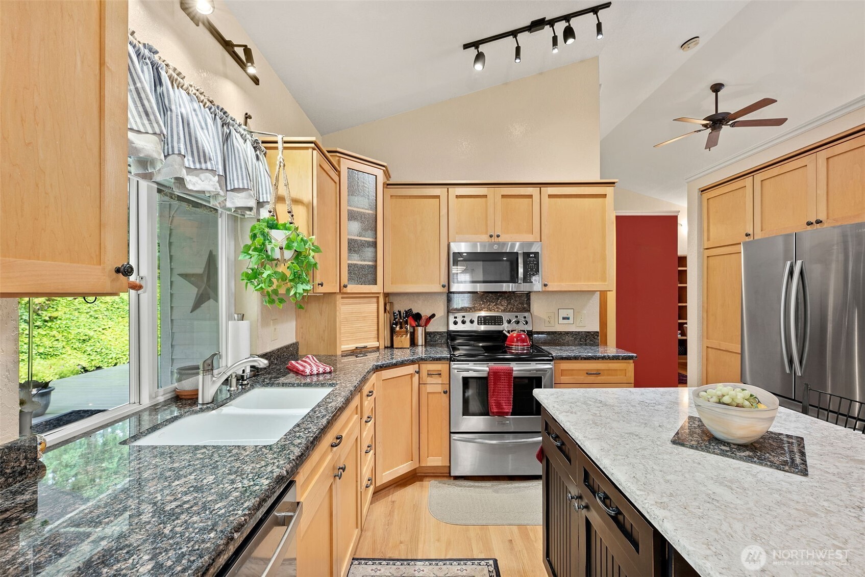 511 East Old Ranch Road Allyn, WA 98524 - Photo 14 of 34 Gallery Image 14