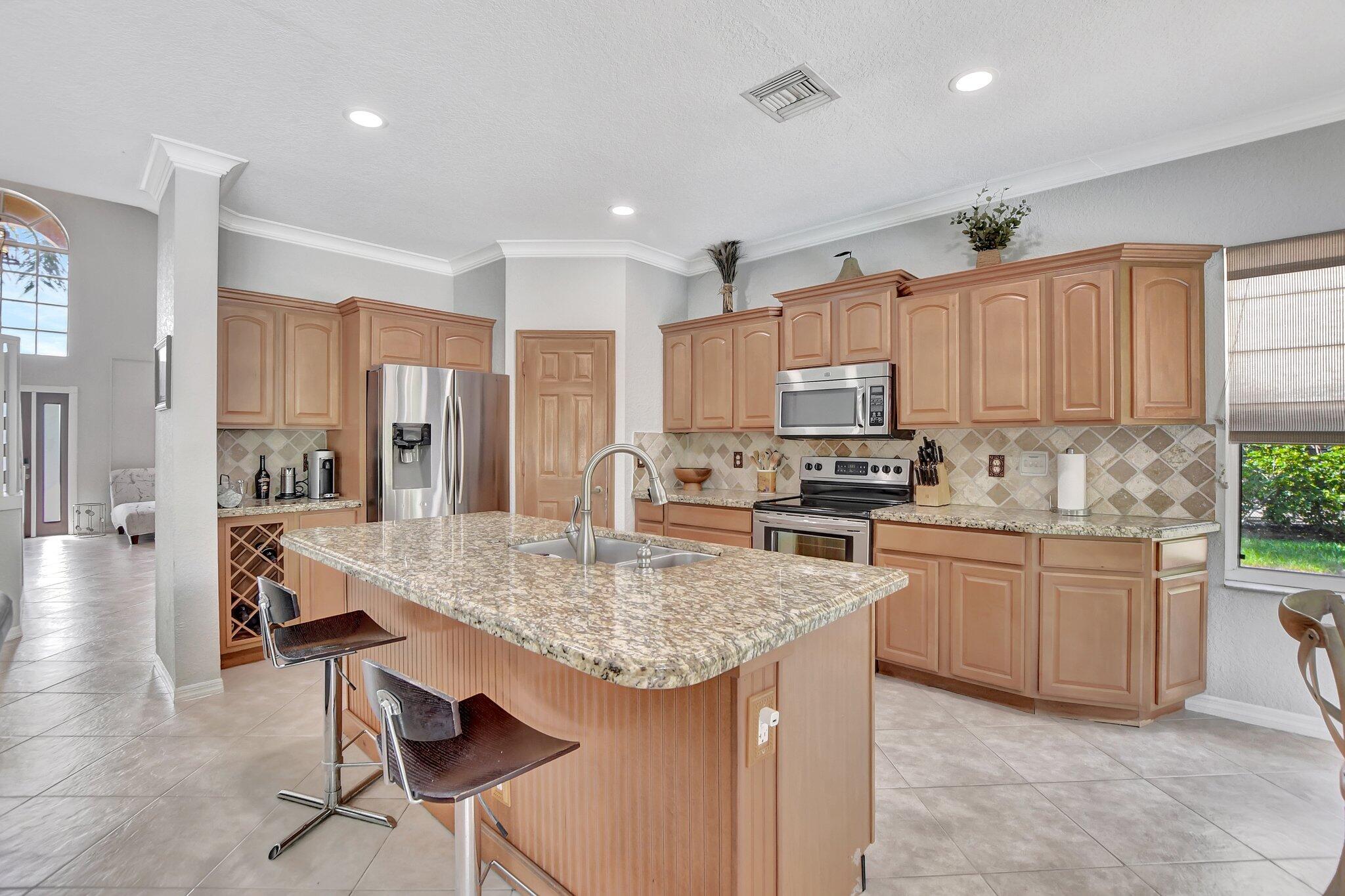 21783 Philmont Court Boca Raton, FL 33428 - Photo 7 of 31 Kitchen