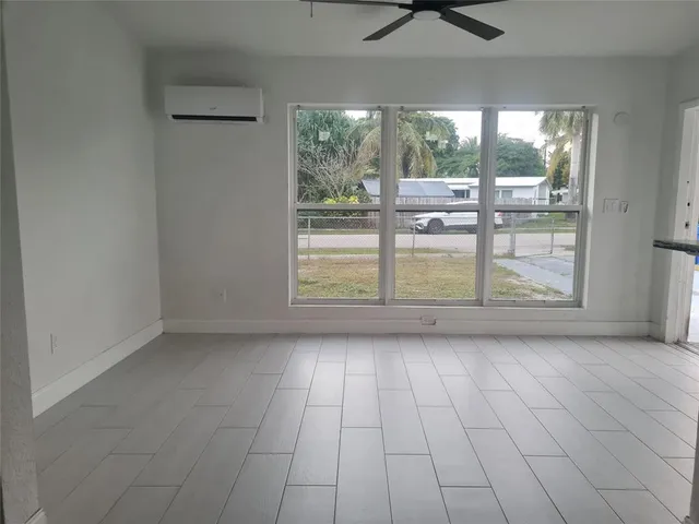 $2,595 | 4390 Northeast 15th Terrace, Pompano Beach, FL 33064