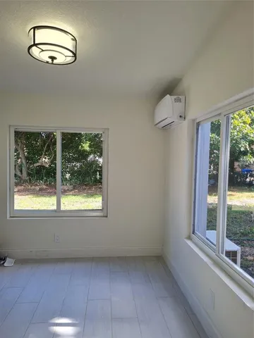 $2,595 | 4390 Northeast 15th Terrace, Pompano Beach, FL 33064