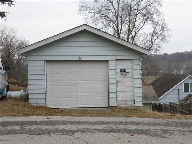 8649 Riser Drive Nineveh, IN 46164 - Photo 2 of 9 Gallery Image 2