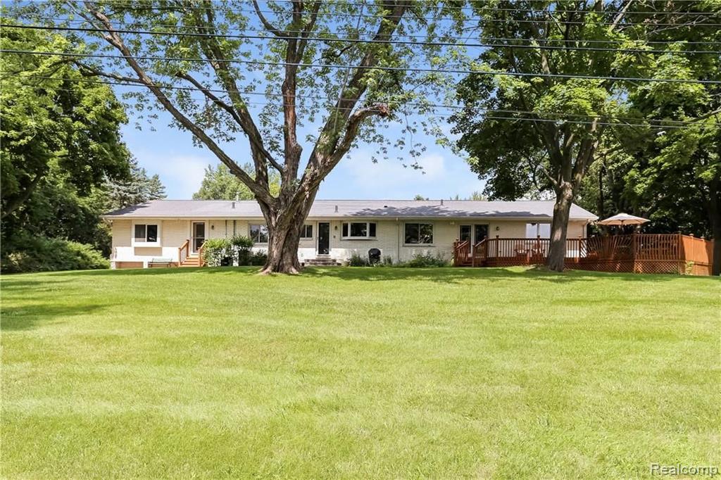 2317 Bunker Hill Road Rochester Hills, MI 48309 - Photo 21 of 25