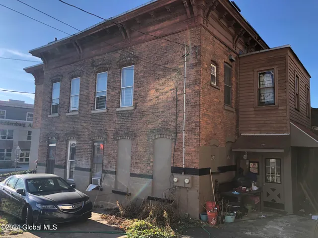 $175,000 | 250 Main Street, Amsterdam, NY 12010