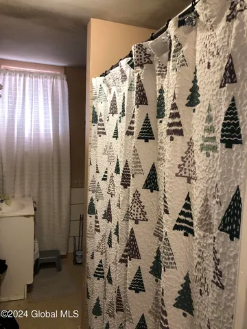 $175,000 | 250 Main Street, Amsterdam, NY 12010