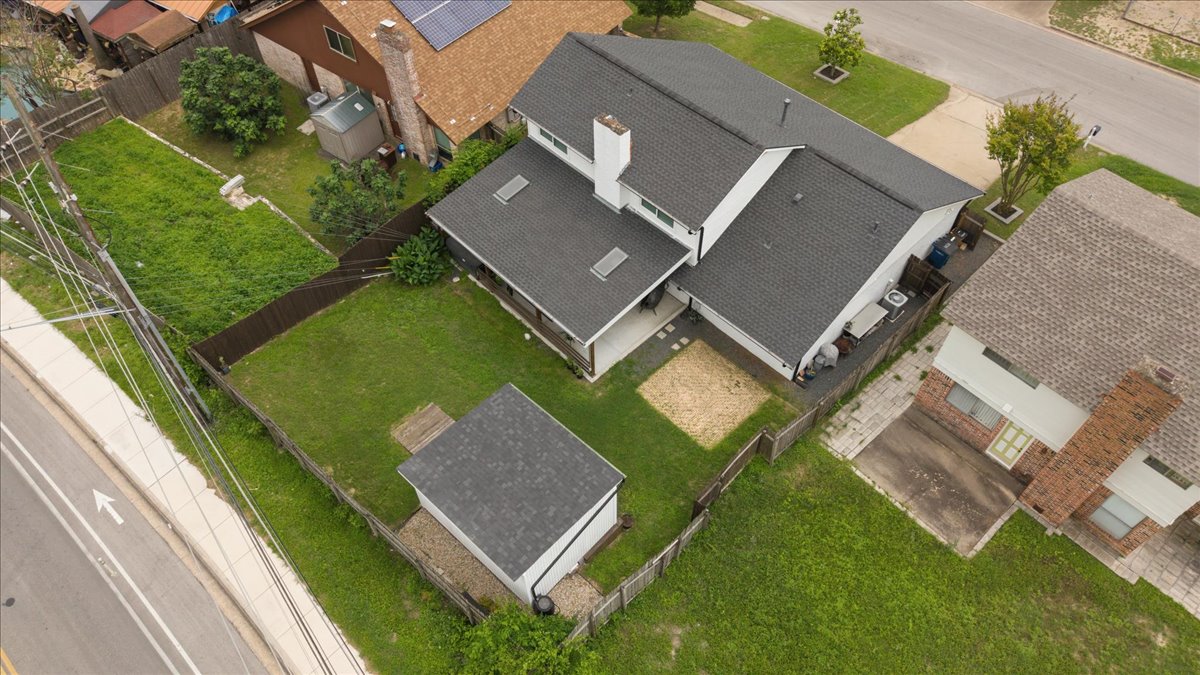 208 Skyloop Drive Austin, TX 78745 - Photo 28 of 34
