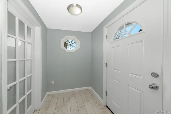 $514,999 | 33 East Seacrest Avenue, Lindenhurst, NY 11757