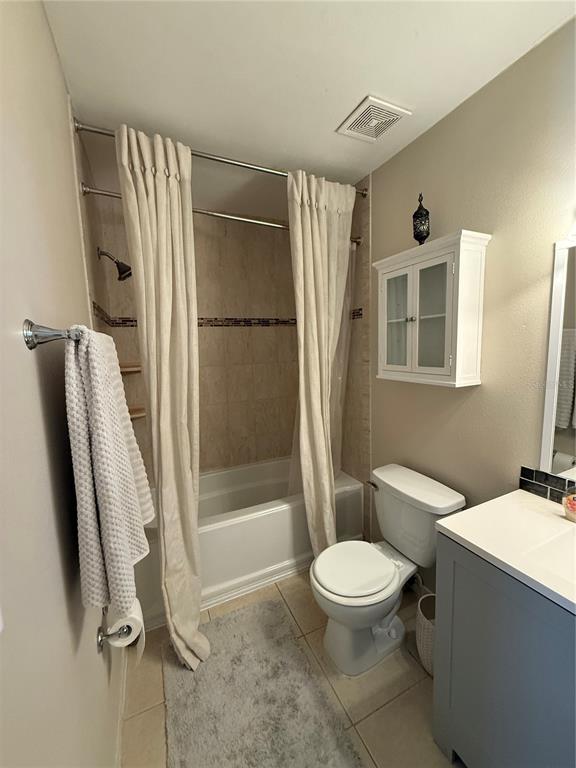 10053 Lake Oak Circle Tampa, FL 33624 - Photo 16 of 23