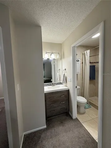 $2,100 | 10053 Lake Oak Circle, Tampa, FL 33624