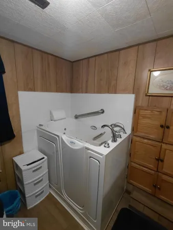 $215,000 | 112 Grant Street, Petersburg, WV 26847