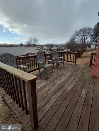 $215,000 | 112 Grant Street, Petersburg, WV 26847