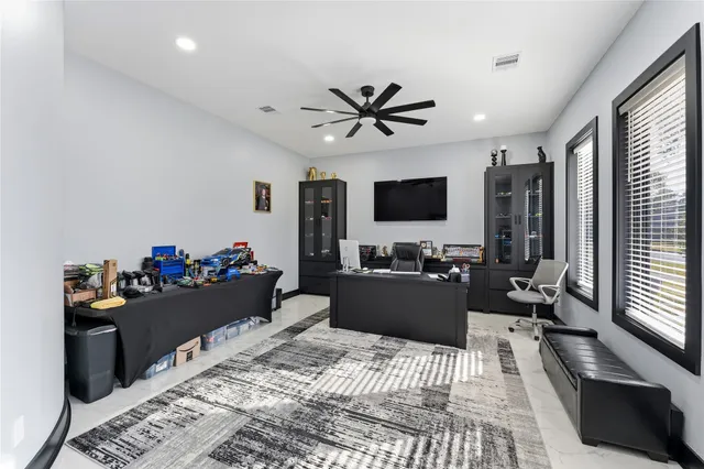 $749,999 | 7737 Edna Street, Houston, TX 77087