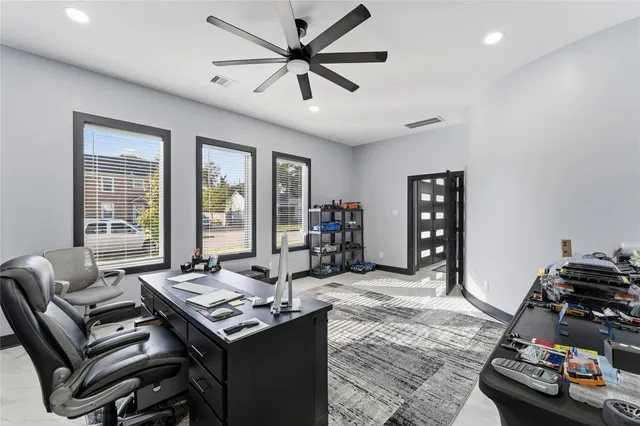 $749,999 | 7737 Edna Street, Houston, TX 77087