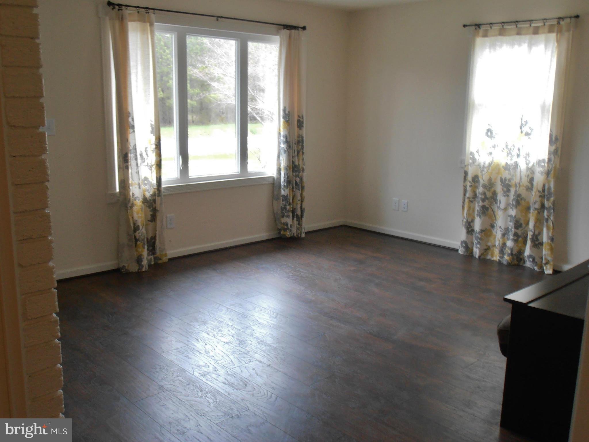 1023 Romancoke Road Stevensville, MD 21666 - Photo 3 of 26 Interior (General)