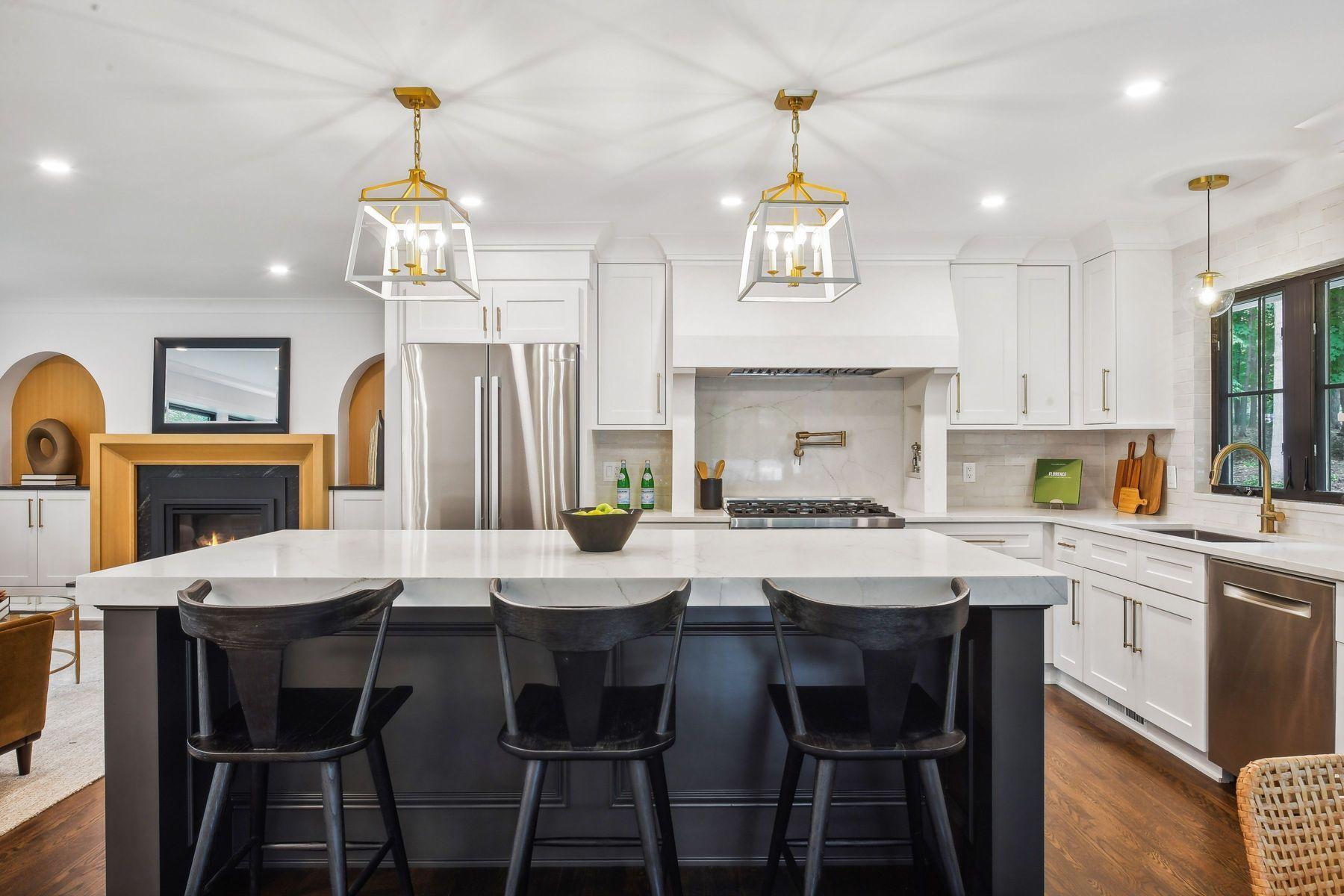 231 Bushaway Road Wayzata, MN 55391 - Photo 1 of 1 Gallery Image 1