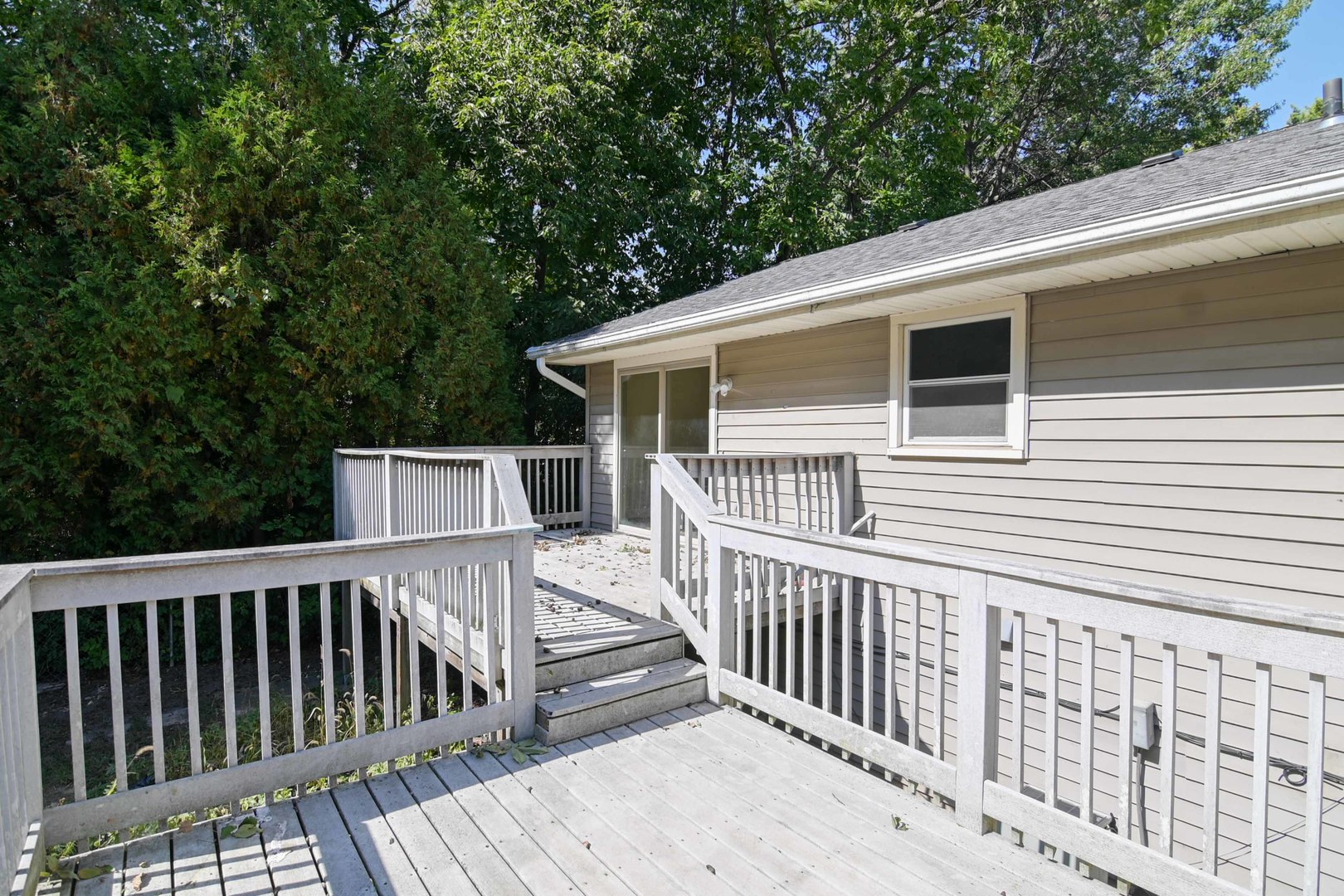 2729 Lowery Court Zion, IL 60099 - Photo 31 of 36 a view of a wooden deck and backyard