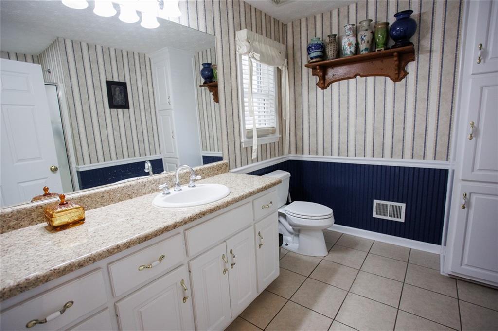 4450 Bay Creek Road Loganville, GA 30052 - Photo 17 of 44