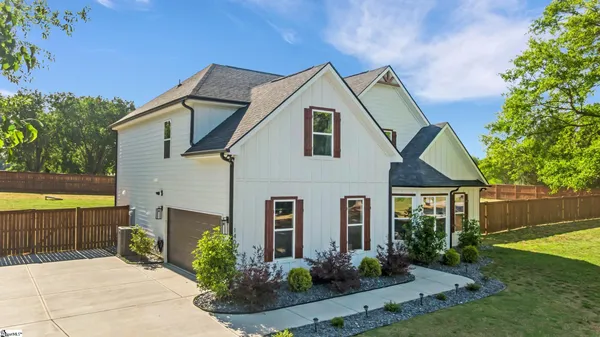 $585,000 | 140 Lauden Drive, Moore, SC 29369