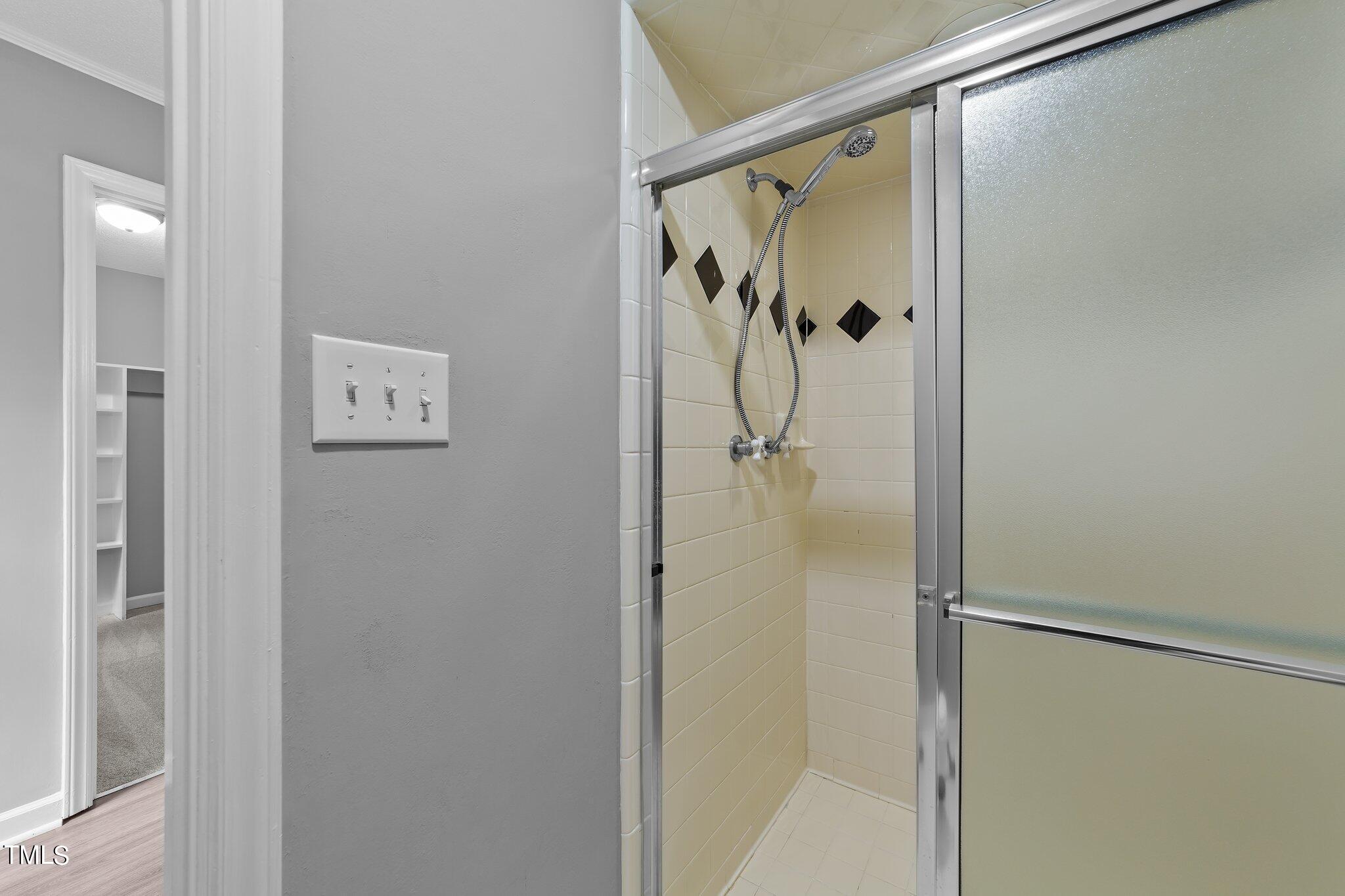 2301 Pastille Lane Raleigh, NC 27612 - Photo 30 of 40 48-web-or-mls-VB4A7732