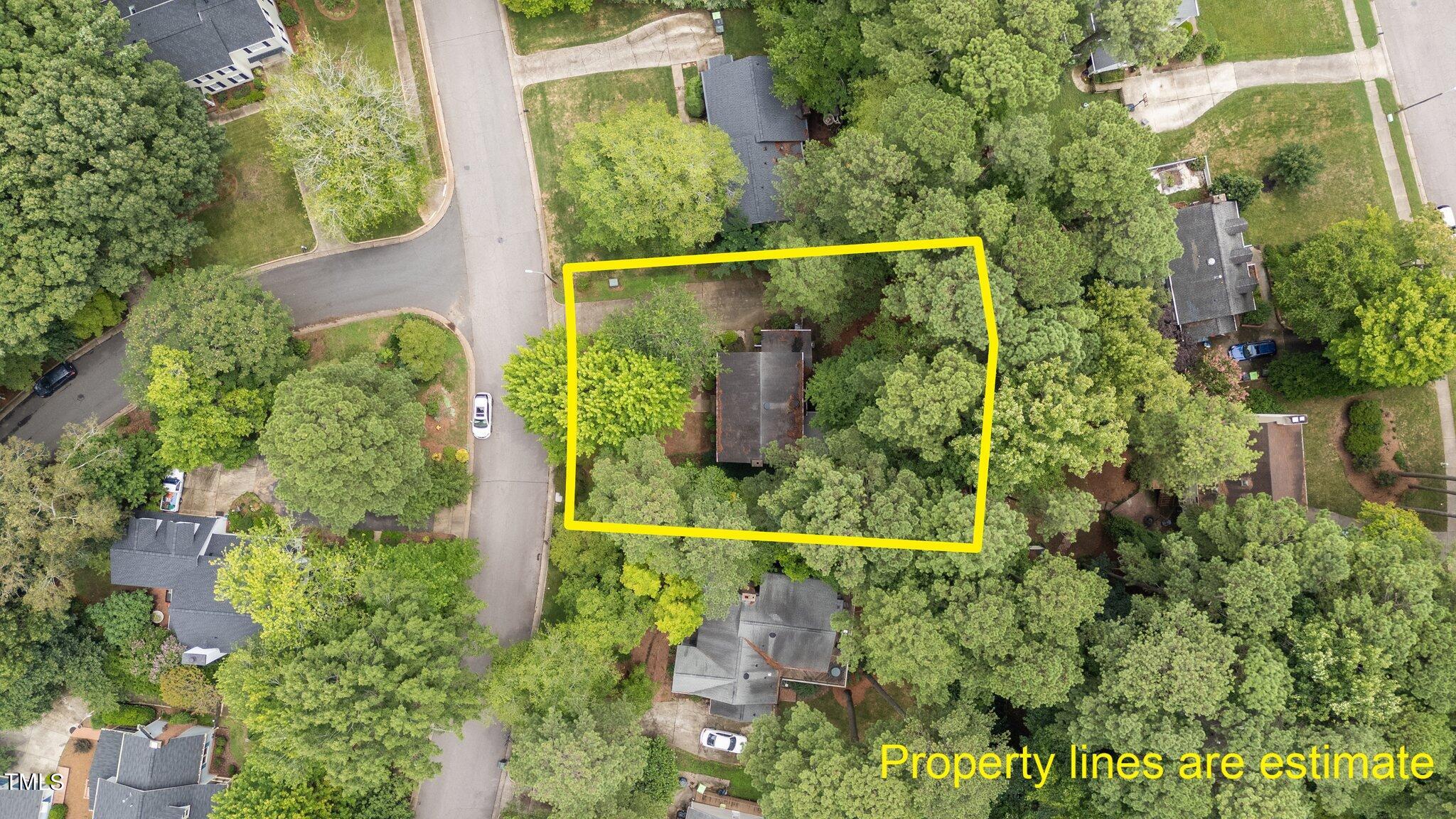 2301 Pastille Lane Raleigh, NC 27612 - Photo 39 of 40 14-web-or-mls-DJI_20240724123254_0968_D_