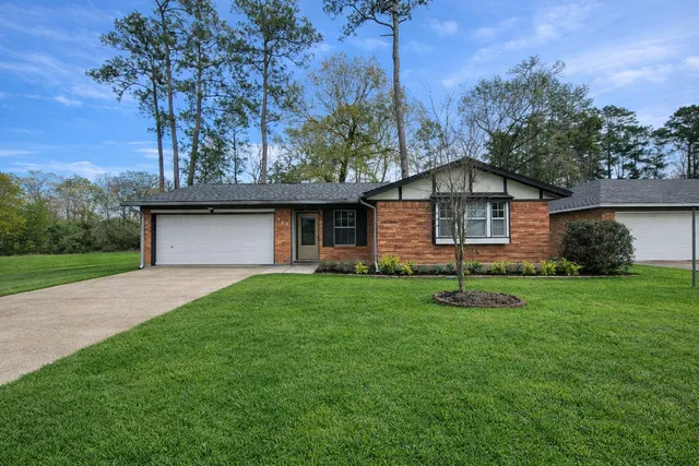 $209,900 | 430 Eastwood Drive, New Caney, TX 77357