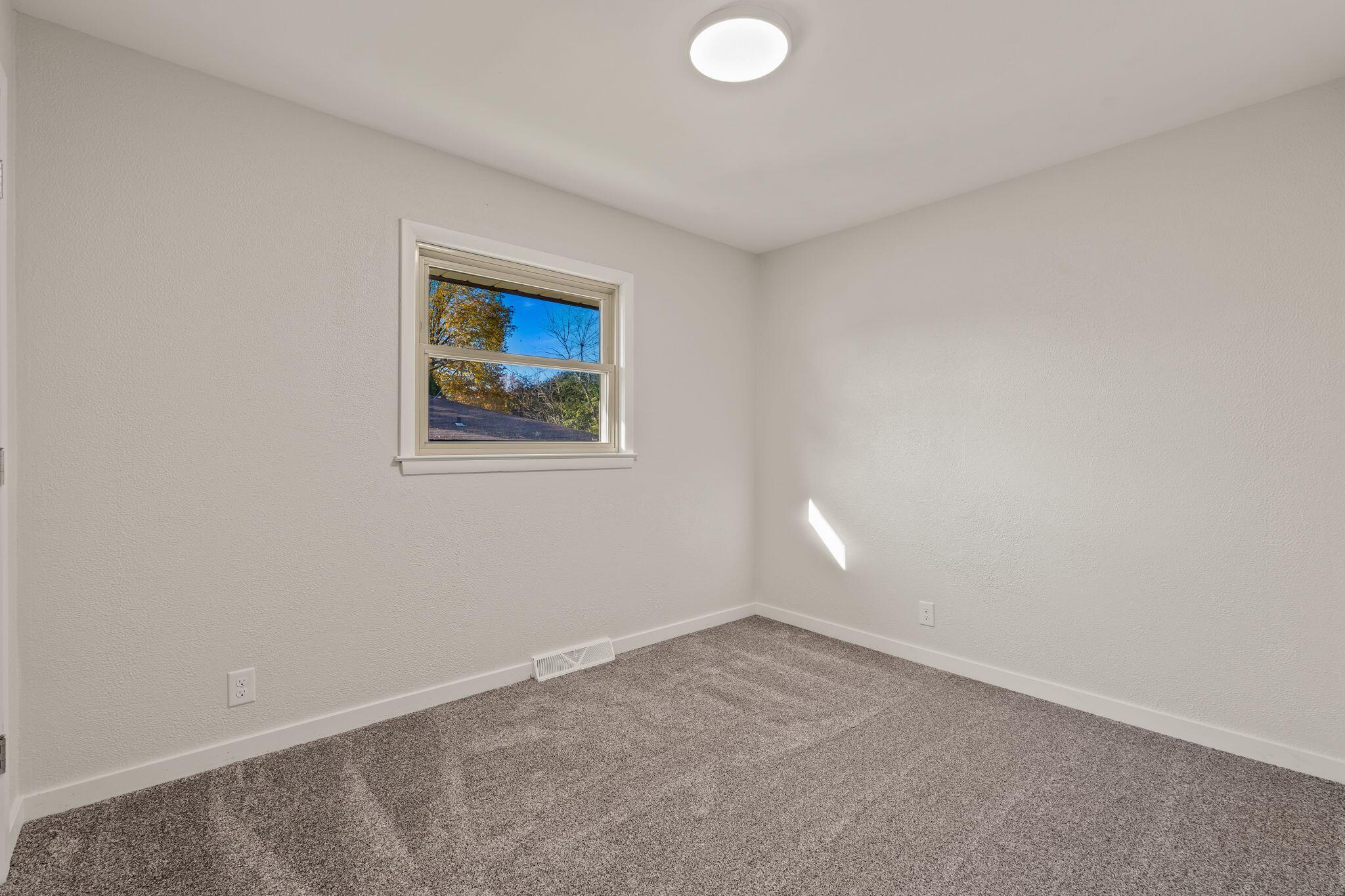 9610 West Rio Street Milwaukee, WI 53225 - Photo 14 of 26 9610 W Rio St, Milwaukee - HDR-14