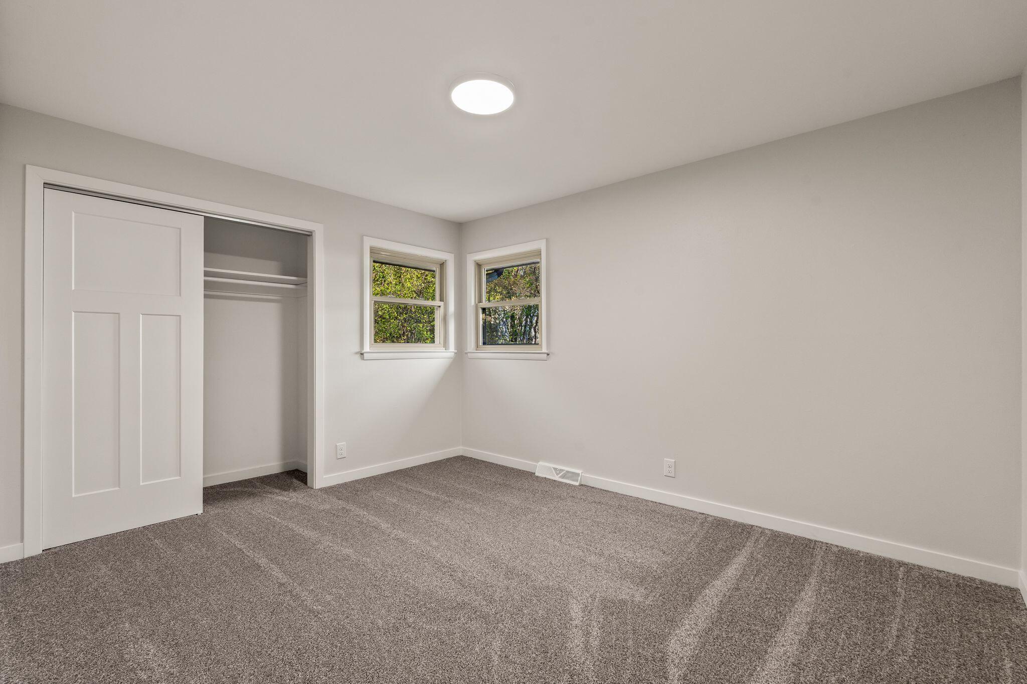 9610 West Rio Street Milwaukee, WI 53225 - Photo 16 of 26 9610 W Rio St, Milwaukee - HDR-16