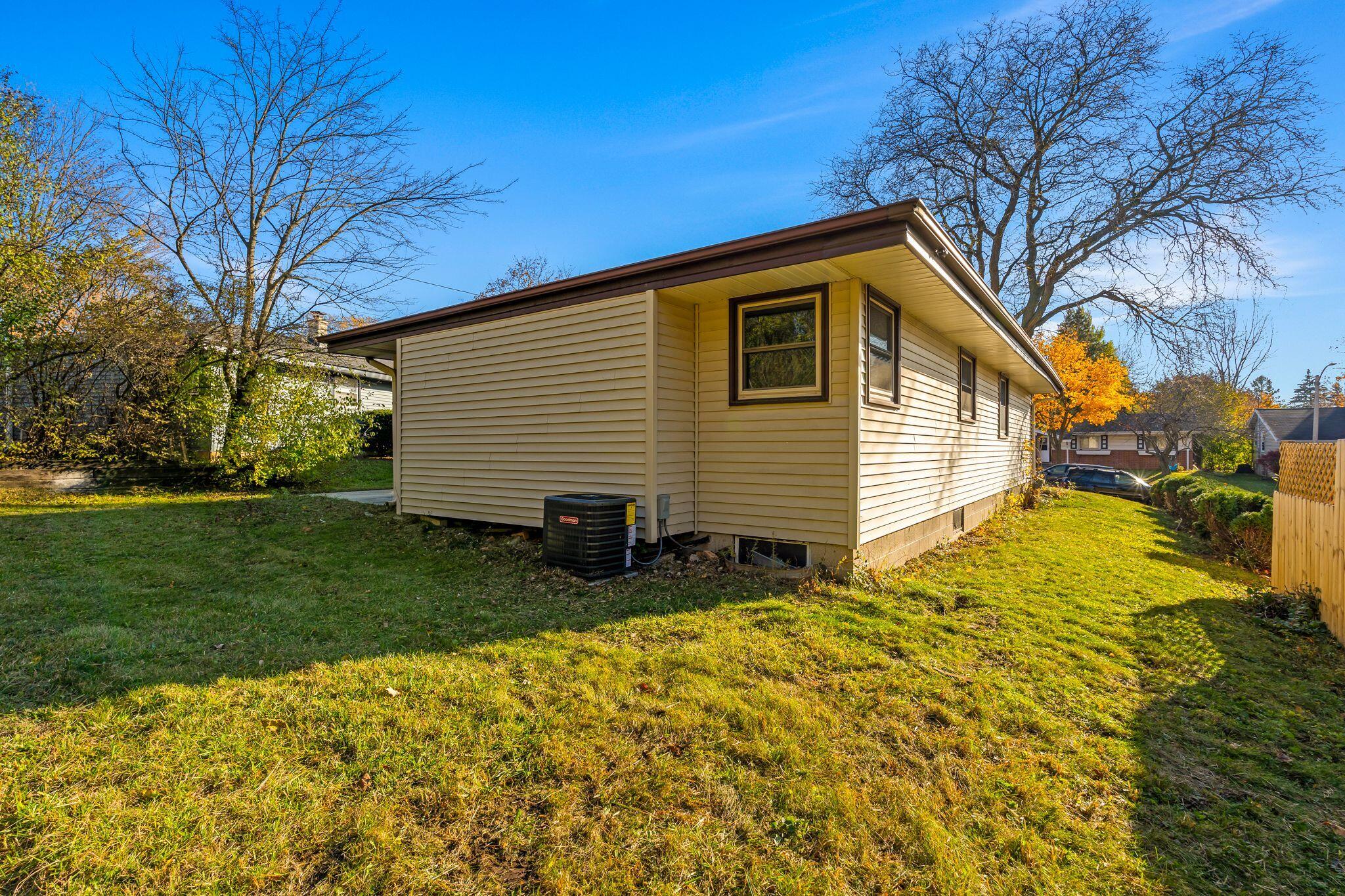 9610 West Rio Street Milwaukee, WI 53225 - Photo 25 of 26 9610 W Rio St, Milwaukee - HDR-25