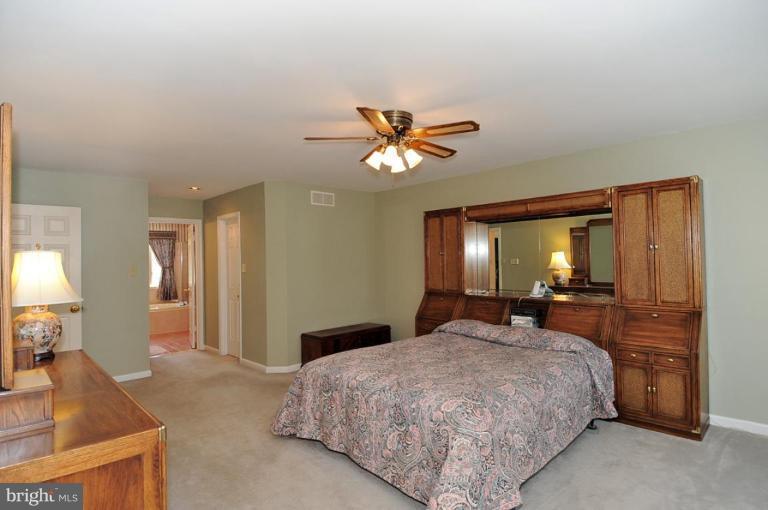 2677 Thornbrook Road Ellicott City, MD 21042 - Photo 16 of 24 Master Bedroom