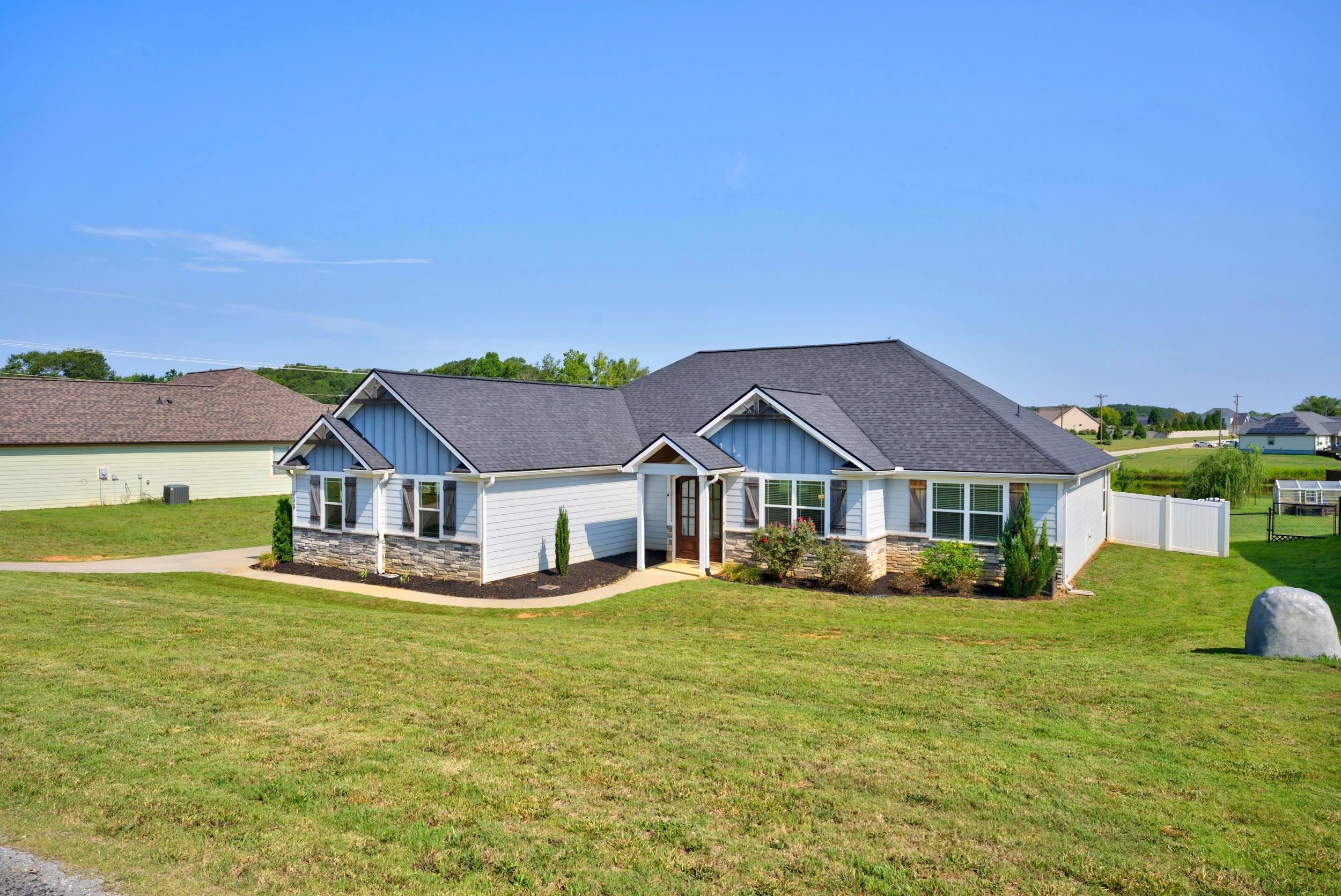 230 Blease Horton Road Boiling Springs, SC 29316 - Photo 3 of 43