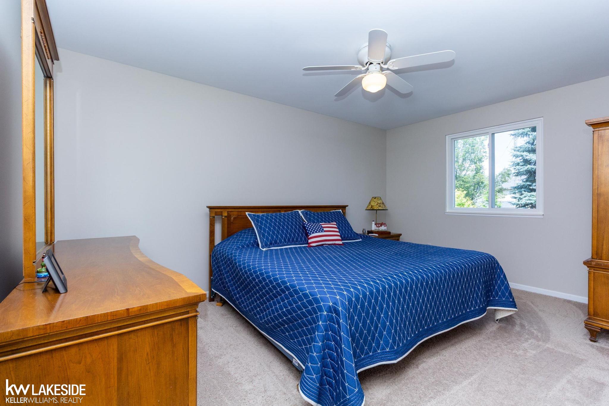 2925 Manorwood Road Troy, MI 48085 - Photo 37 of 70 50184901-4d538ef8-8b2e-4575-b572-ae5a48b3862a.JPG