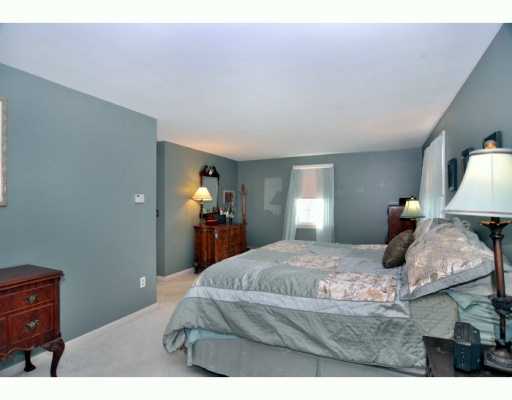 32 Narrows Road Bristol, RI 02809 - Photo 7 of 12 Master Bedroom.