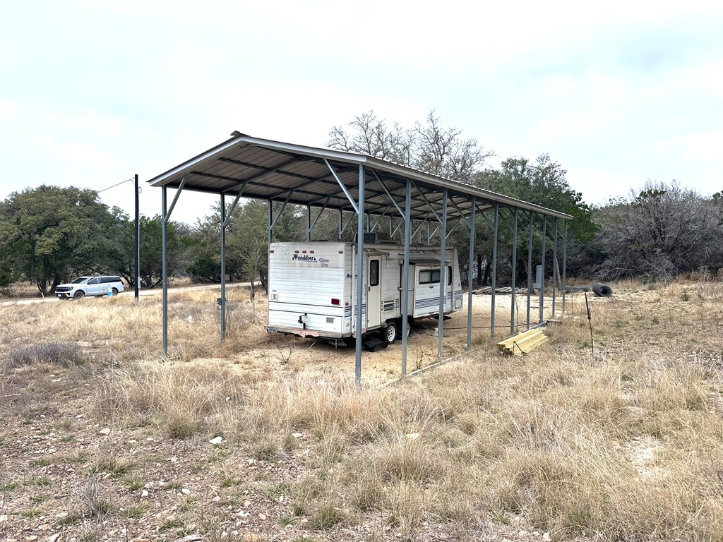 557 Squirrel Bend Uvalde, TX 78801 - Photo 8 of 30