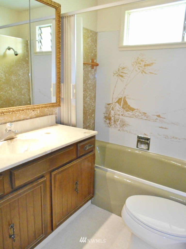 609 Shore Drive Bremerton, WA 98310 - Photo 11 of 14