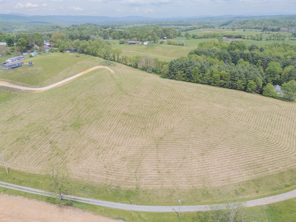 5362 Highland Road Dublin, VA 24084 - Photo 8 of 32 Gallery Image 8