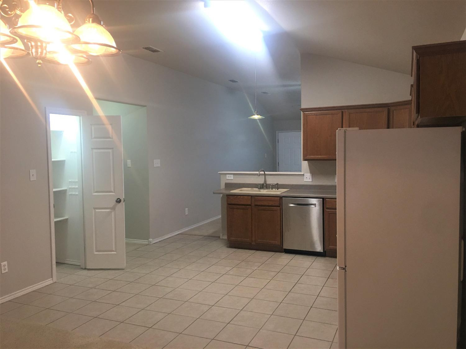 6521 92nd Street Lubbock, TX 79424 - Photo 6 of 13 Photo 5