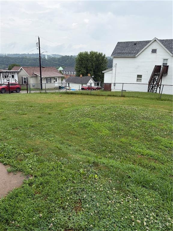 662 High Street California, PA 15419 - Photo 25 of 27