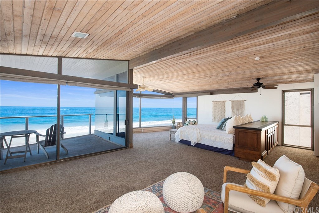 35261 Beach Road Dana Point, CA 92624 - Photo 12 of 34 a living room with furniture