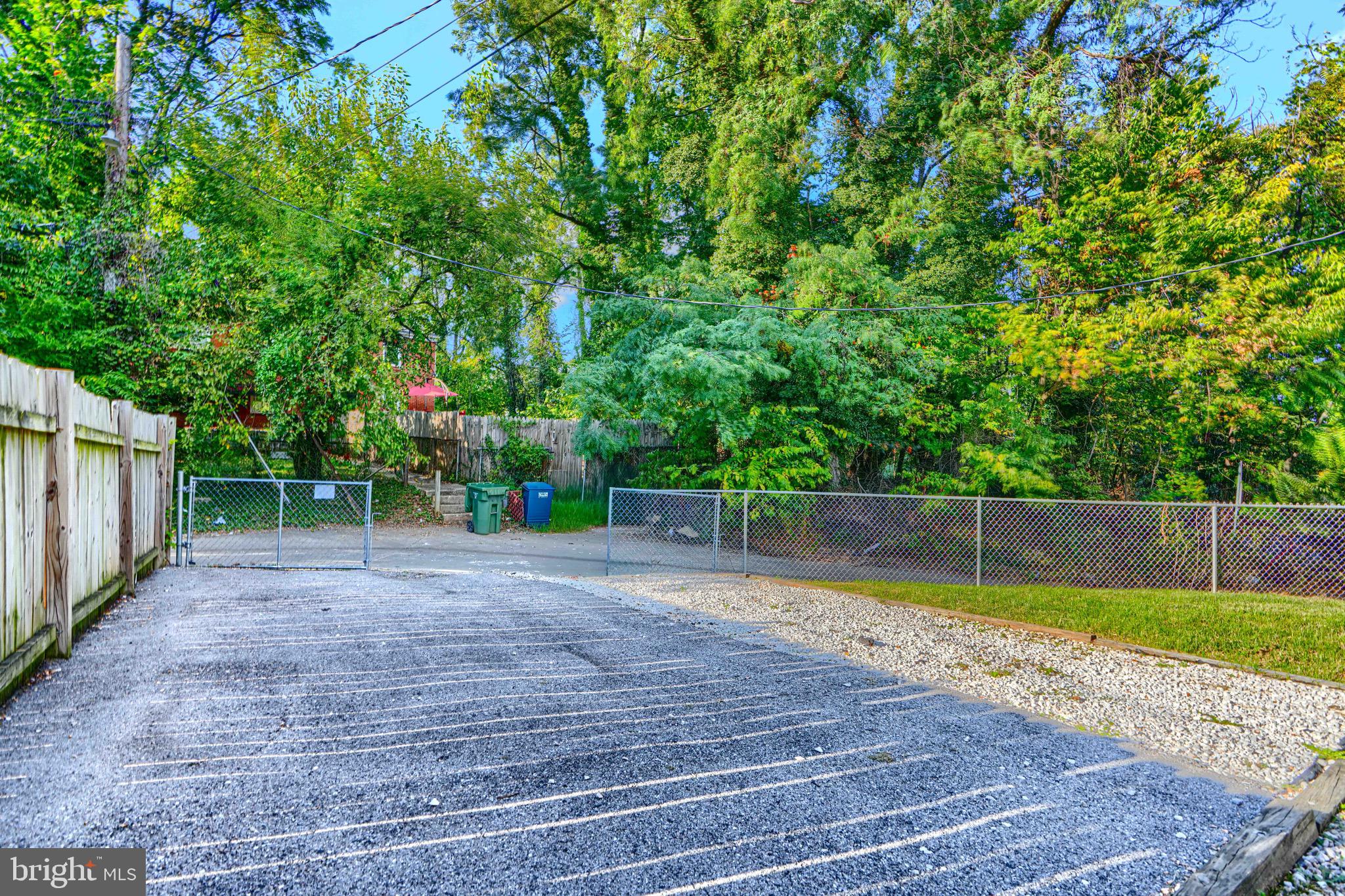 4054 Hilton Road Baltimore, MD 21215 - Photo 25 of 26 a view of a backyard with a small cabin