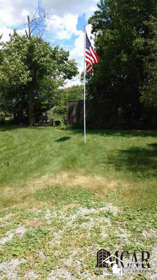 1020 Lasalle Road Monroe, MI 48162 - Photo 2 of 5