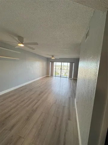 $2,200 | 1101 Crystal Lake Drive, Unit 609, Deerfield Beach, FL 33064