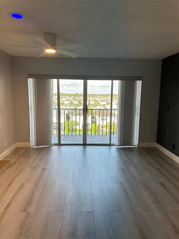 $2,200 | 1101 Crystal Lake Drive, Unit 609, Deerfield Beach, FL 33064