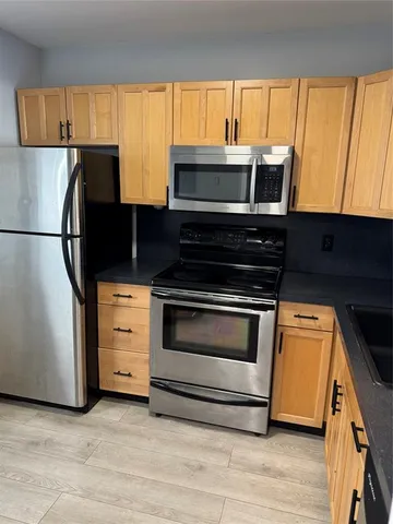 $2,200 | 1101 Crystal Lake Drive, Unit 609, Deerfield Beach, FL 33064